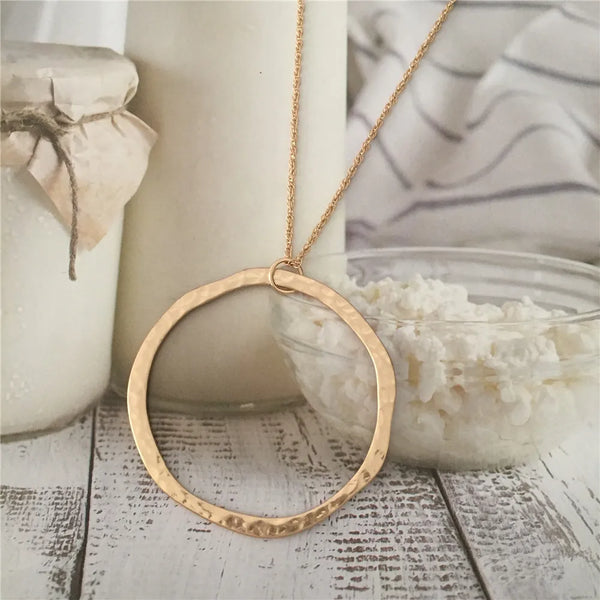 Simple Design Gold Color Big Circle Pendant Long Necklace  Women Fashion Gold Color Figur Medallion Pendant Long Necklace