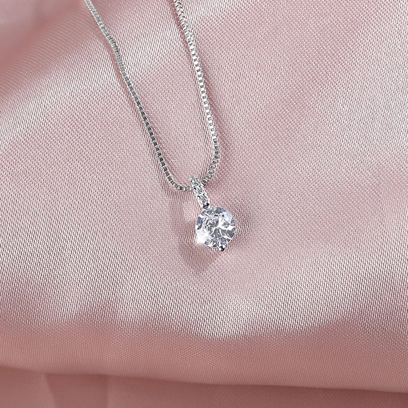 Hot New 925 Sterling Silver Flash Diamond Necklace Simple Zircon Water Drop Pendant Feminine Clavicle Chain Fashion Jewelry Gift