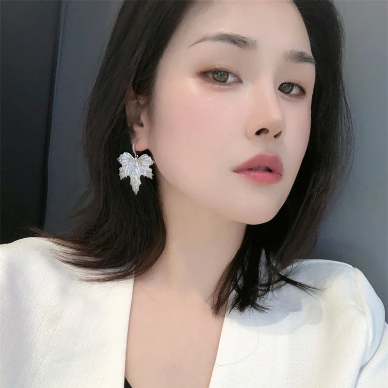 Huitan Bling Bling Leaf Shaped Dangle Earrings for Women Hyperbole Ear Hanging Accessories Cocktail Party Statement Jewelry New