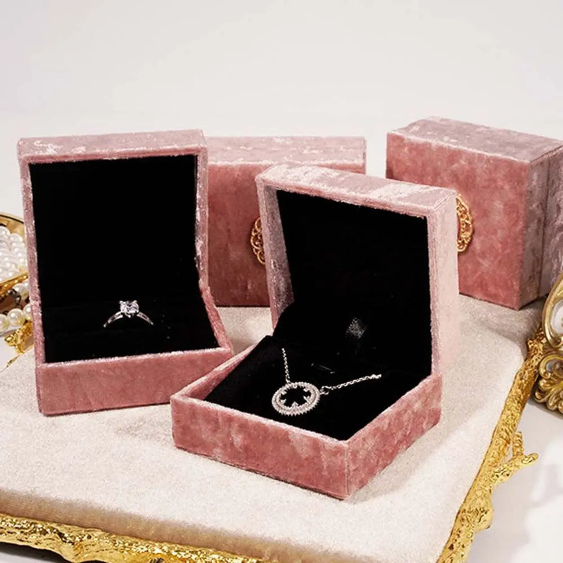 Pink Velvet Ring Box Vintage Lovely Square Shape Ring Storage Case Wedding Ring Women Gift Earrings Display