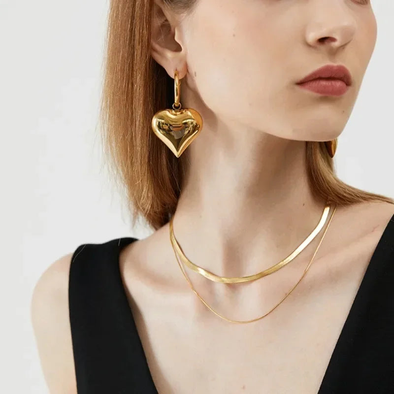 Modern Women's Asymmetric Gold Color Exaggeration Big Earrings Chic Heart Hoop Earrings 2023 Trend Jewelry European and American