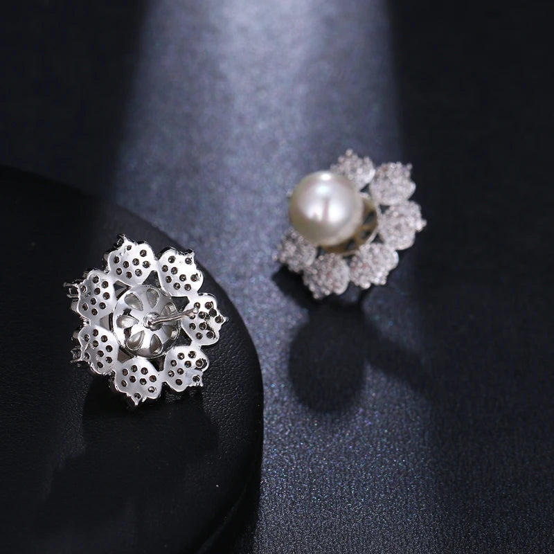 SUGU 2022 Nouvelle Arrivée Mode Classique Mignon Zircone Cubique avec Perle Boucles D'oreilles À Tige pour Jolies Filles Doux Bijoux D'anniversaire Cadeau