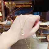 Exquisite Daisy Flower Zircon Pendant Necklace for Women High Quality Gold Color Stainless Steel Sunflower Choker Jewelry Gift